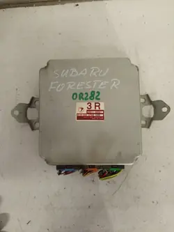 Subaru Forester I ECU OEM 22611AG321 - Gebruikt