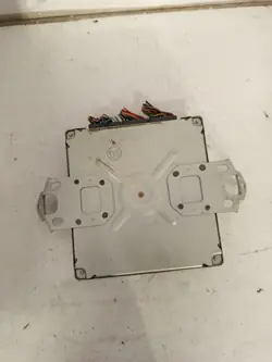 ECU Subaru Forester I OEM 22611AG321 - Usado