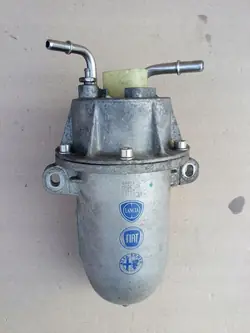 FIAT 500L 1.3 JET Polttoainesuodattimen Kotelo OEM 51901049