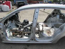 Montant central gauche Opel Astra H 04-14