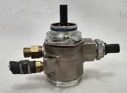 Kraftstoffpumpe Audi / Skoda / Seat / Volkswagen - 03C127026P