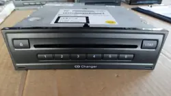 CD-vaihtaja Audi A1 OEM 8X0035110B - Käytetty