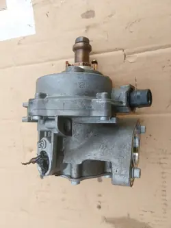 Imupumppu BMW N55 35I 35XI OEM 8618897