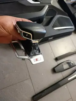 Pomo de cambio Audi A4/A5 B9 OEM - Usado