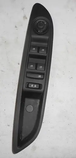 Interruptor de janela dianteira esquerda Opel Mokka A 13305011