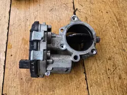 Kaasutinrunkio OEM 5802766457 Iveco Fiat 3.0 HPI:lle