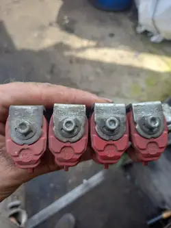 Rail d'injecteurs gaz Valtek Type30 67R010104 - 4 pièces