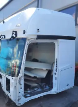 Mercedes-Benz OE Kabinenviertel links