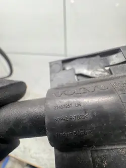 Vänster spolnos OEM 31407957 för Volvo XC40