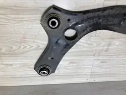 Bras de contrôle inférieur avant droit Nissan Juke II F16 2023 OEM 545009574R