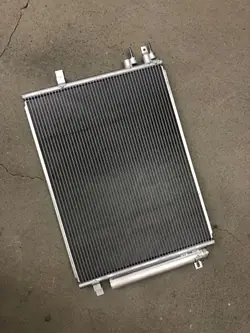 OEM 23452331 AC-kondensaattori Chevrolet Camaro 2016-