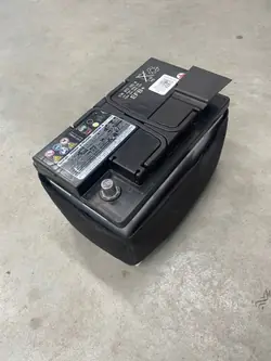 Batería OEM Audi VW 12V 70Ah EFB+ 2023