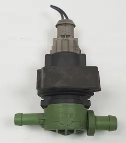 Solénoïde de carburant Mercedes W204 0004708793