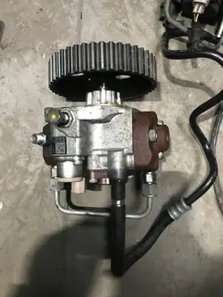 Pompe à injection Opel 8-98103028-0 - Occasion