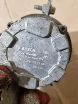Pompe à eau Mercedes OEM A0005002686 - Occasion