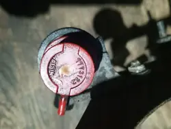 Válvula de vácuo OEM 7773122 para Fiat - Usada