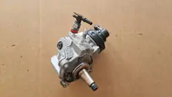 Ruiskutuspumppu 0445010763 167003606R 1.5 DCI