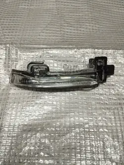 Indicador de Espelho Direito Volvo S60 V70 V50 S40 C30 S80