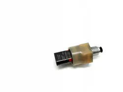 Öljynpaineanturi VOLVO V70 2.4 D5 31474187