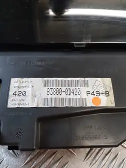 Toyota Yaris I 1.4 D4D Instrumentpanel OEM 838000D420