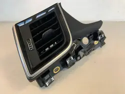 Grelhas de painel OEM 80B820901F para Audi Q5 (8R)