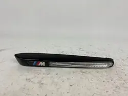 Pisca de para-lama esquerdo BMW E70 X5M M-Package OEM 7218421