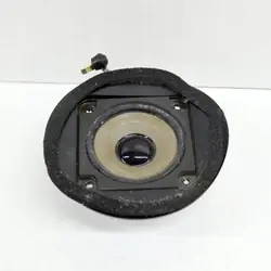 Taka-oikean oven kaiutin OEM A1298271914 Mercedes