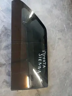 Toyota Sienna takaoikea kori-lasi OEM sienna szyba rt