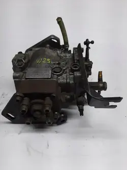 VW GOLF I EINSPRITZPUMPE 1.5 D OEM 068130107J