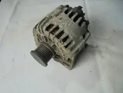 Vaihtovirtageneraattori Renault Megane III 1.2 TCE OEM 8200849752