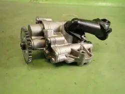 Pompe à huile d'occasion OEM 04E115109S Skoda Octavia IV RS