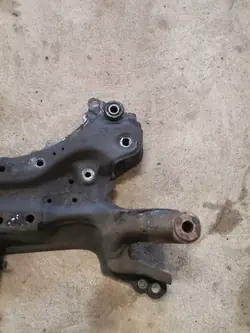 Viga motor Toyota OEM nbfds - Estado usado
