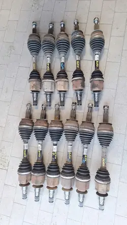 Vänster drivaxel Nissan Navara B23 NP300 OEM