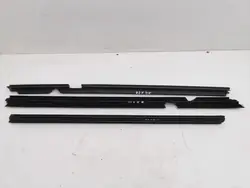 Mercedes-Benz Fronttür-Fensterdichtung OEM AMD137085