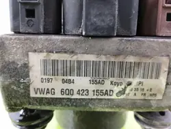Pompe de direction OEM 6Q0423155AD pour Skoda Fabia I
