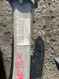 Poutre arrière BMW OEM 6770827 pour E60/E61