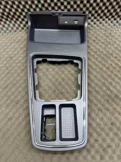 OEM 5F1863283D Keskustunnelin kansi SEAT Leonille