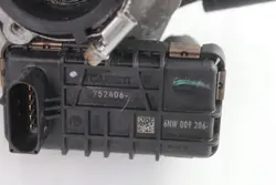 Turboahdin OEM 360213137 Jaguar S-Type 2.7D:lle