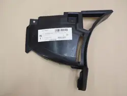 Protetor de para-lama dianteiro direito Mercedes GLA X247