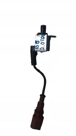 Capteur Pompe à Eau VW Passat B8 2.0 TDI OEM 710942000
