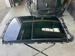 Teto Panorâmico Volvo OEM 32378423 - Usado