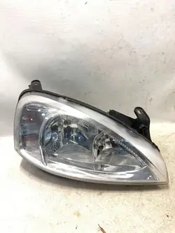 Opel Corsa C 2005 Faro delantero derecho