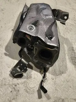 Collecteur d'échappement OEM F3090 avec catalyseur