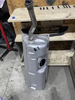 Bränsletank OEM A1724700401 Mercedes R172 SLK