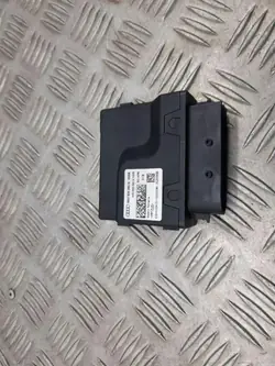 Audi A5 2018 Polttoainepumpun ohjausmoduuli OEM 4M0906093N