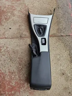 Apoio de Braço Túnel BMW E90-E93 OEM - Usado