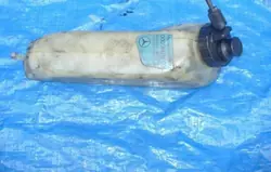 Mercedes W124 Brandstoftank OEM 1243270220 - Gebruikt