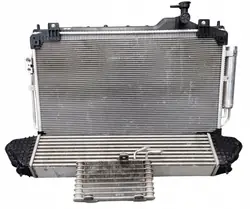Jeu de radiateur Mitsubishi OE 1530A242 pour Eclipse Cross
