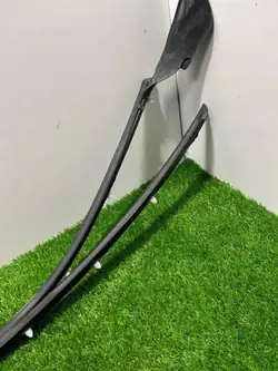 Höger taklist OEM A1906731400 för Mercedes GT AMG