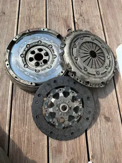 Kaksoismassavauhtipyörä 1.6HDI Peugeot 208 308 508